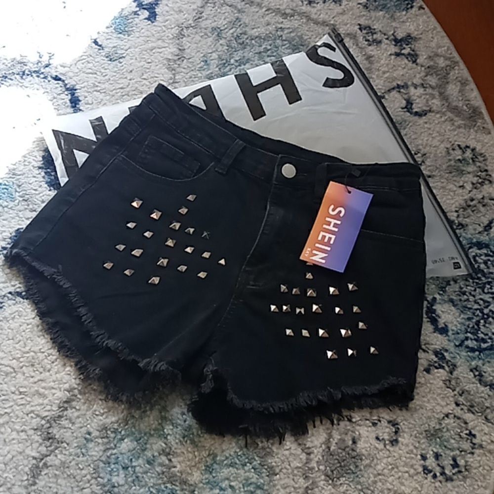 SHEIN STUDDED RAW HEM SHORTS